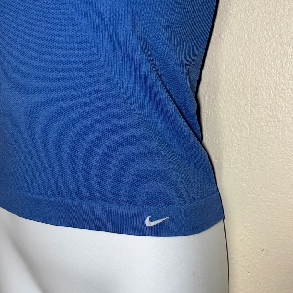 Nike Women's Royal Blue Short Sleeve Performance Tee